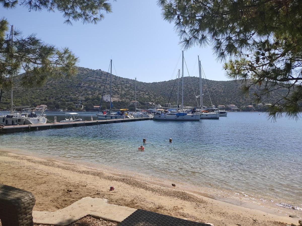 Apartman Portorus Lastovo Exteriér fotografie
